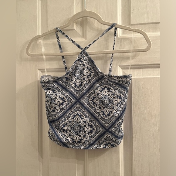 Size small blue white paisley bandana print cross front back straps cropped tank - Picture 2 of 4